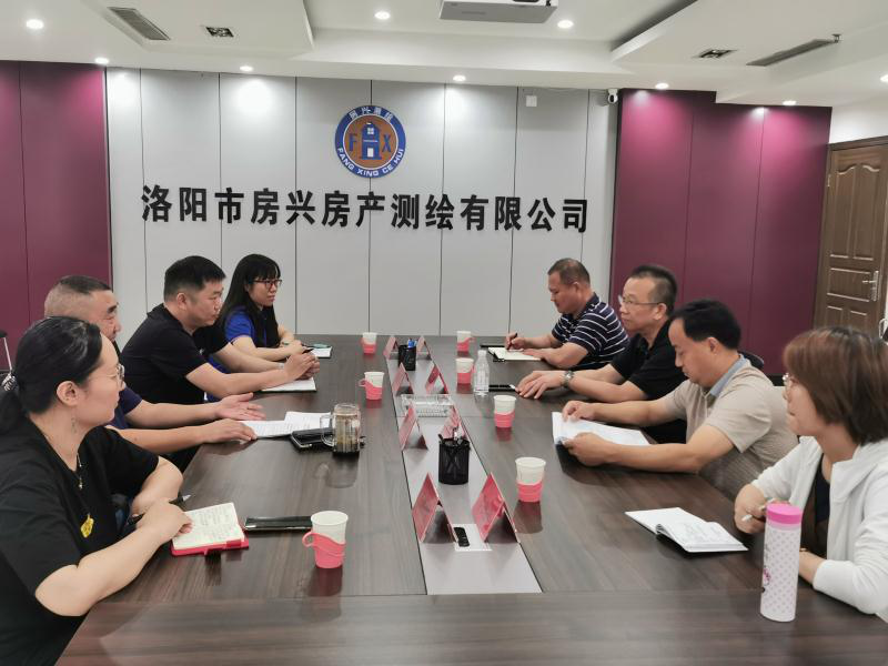 集團(tuán)公司領(lǐng)導(dǎo)到熱力公司、房興公司檢查指導(dǎo)工作